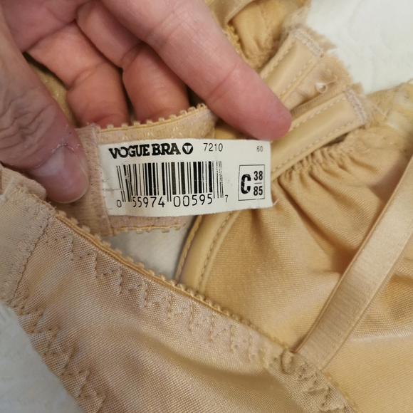 Vintage Vogue Beige Underwire Bra Size 38C - Picture 5 of 9